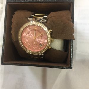 Mk watch never worn with links